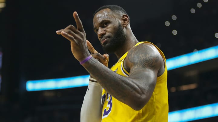 LeBron James Moves Into Overall All-Star Voting Lead