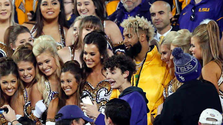 Odell Beckham Jr. Gifts LSU Beats Headphones Ahead of National Championship Odell Beckham Jr. Gifts LSU Beats Headphones Ahead of National Championship