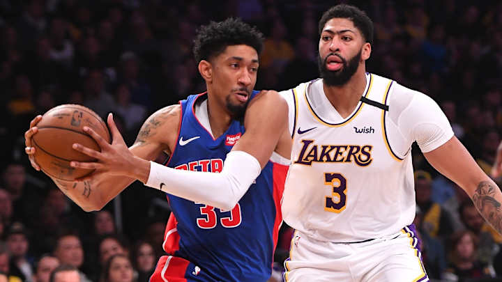 Anthony Davis Is Out Against Dallas Mavericks