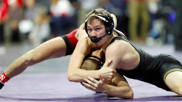 Wrestling Breakdown: Iowa vs. Indiana Wrestling Breakdown: Iowa vs. Indiana