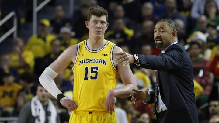 Michigan Fans Split On Juwan Howard's Defensive Philosophy