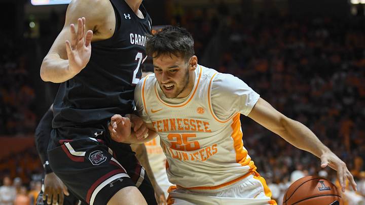 Vols Persevere in Ugly Conference Win Over South Carolina Vols Persevere in Ugly Conference Win Over South Carolina