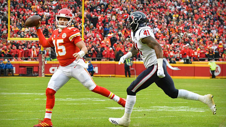 Chiefs Come Back to Defeat Texans and Advance to AFC Championship Game
