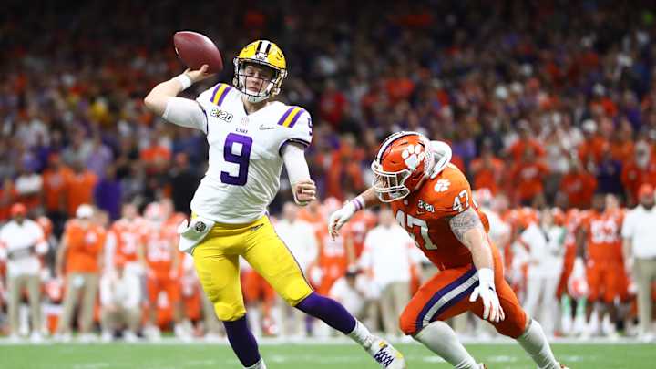 Joe Burrow Sets NCAA Single-Season Touchdown Record in National Championship Joe Burrow Sets NCAA Single-Season Touchdown Record in National Championship