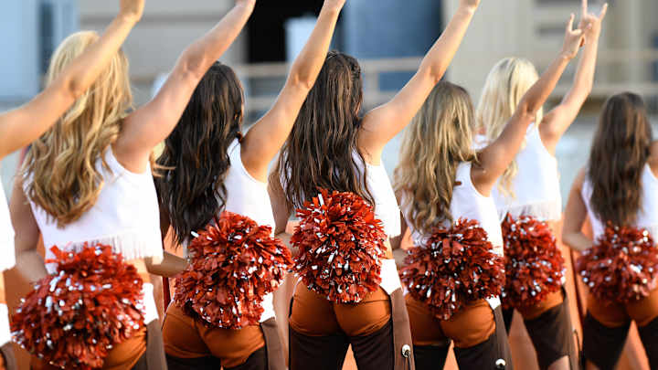 Texas Football: Longhorns Find New Wide Receivers Coach