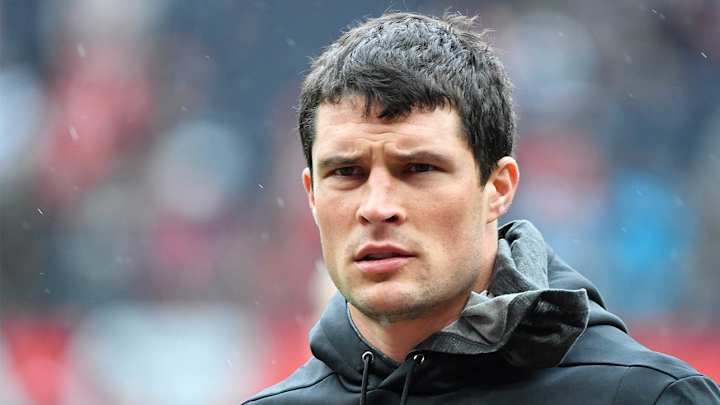 NFL Players React to Luke Kuechly's Sudden Retirement