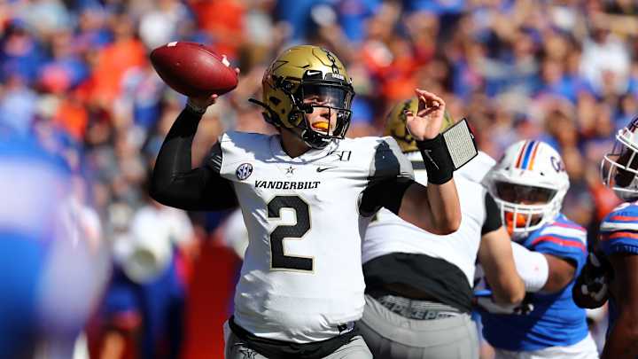 Wallace Becomes Second Commodore QB To Leave Program