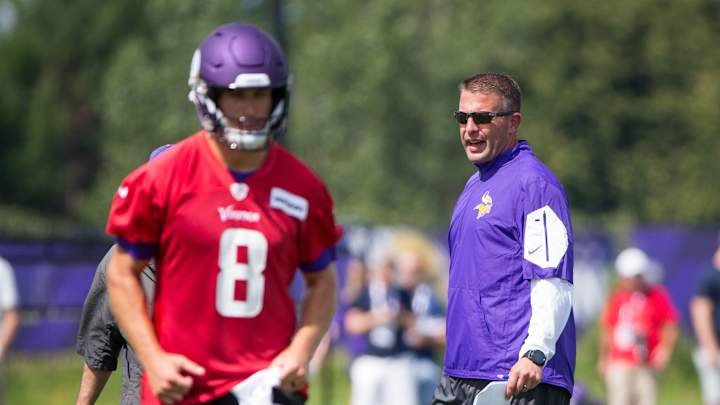 DeFilippo's Past Says Bears Made Wise QB Coaching Hire