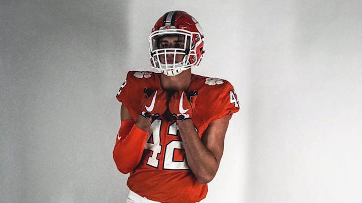 Elite 2021 DE Denhoff Picks Clemson, Talks Commitment