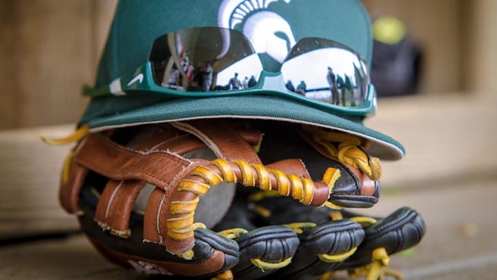 Michigan State Plays At No. 16 And B1G Co-Leader Minnesota
