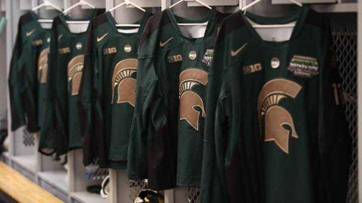 Effort Falls Short Against No. 8 Notre Dame