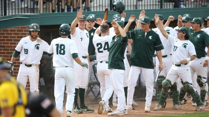 Seniors Spark 8-3 Victory For MSU Clinching Spot In B1G Tournament