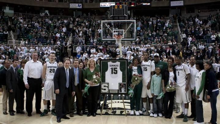 Spartans Roll On Senior Night Pounding the Hawkeyes 85-66