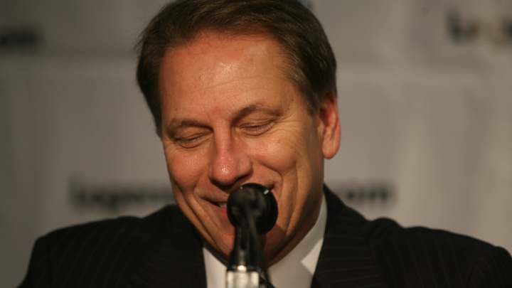 Tom Izzo Ties Legendary Jud Heathcote for All Time Wins at MSU in 30 Point Romp Over Valpo!