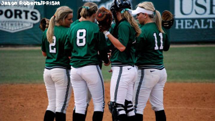 Spartan Softball Falls in Game Two Against No. 18 Illinois Spartan Softball Falls in Game Two Against No. 18 Illinois