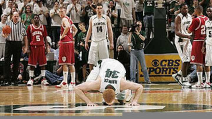 BREAKING NEWS:  Former Spartan Center Drew Naymick Moments Ago Inked a Contract with the LA Lakers