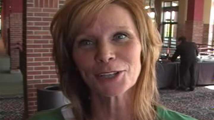 Great New Video:  Suzy Merchant and Star Recruit Miss Basketball Klarissa Bell