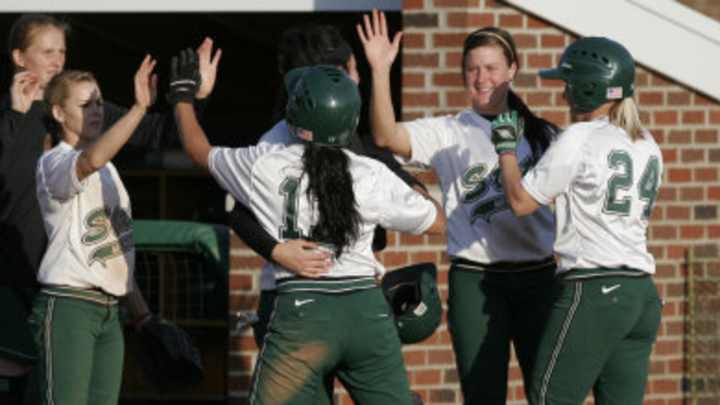 Spartan Softball Returns To Winning Ways Against Oakland