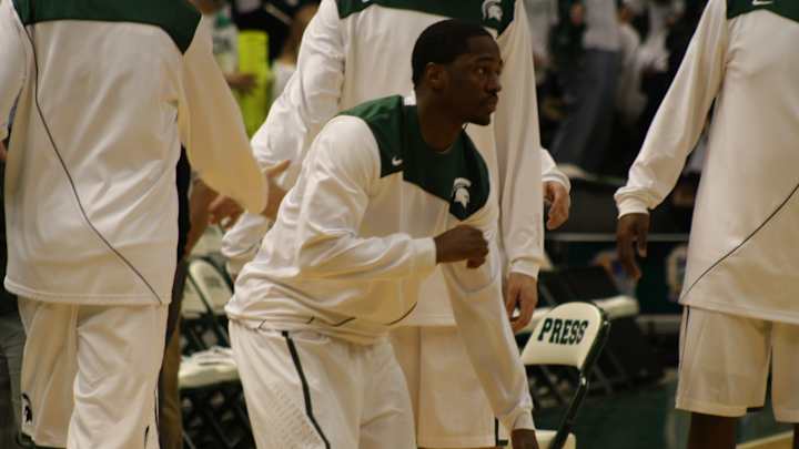 Kalin Lucas is Dressed For Tonight's Game