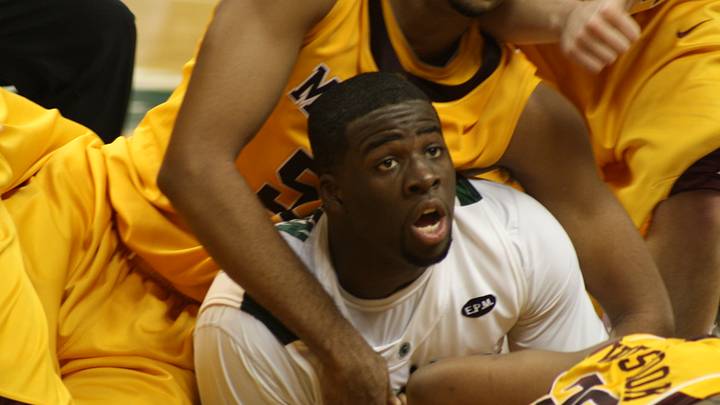 Spartans Take Care of the Golden Gophers 60-53 and Move to 4-0 in the Big Ten Spartans Take Care of the Golden Gophers 60-53 and Move to 4-0 in the Big Ten