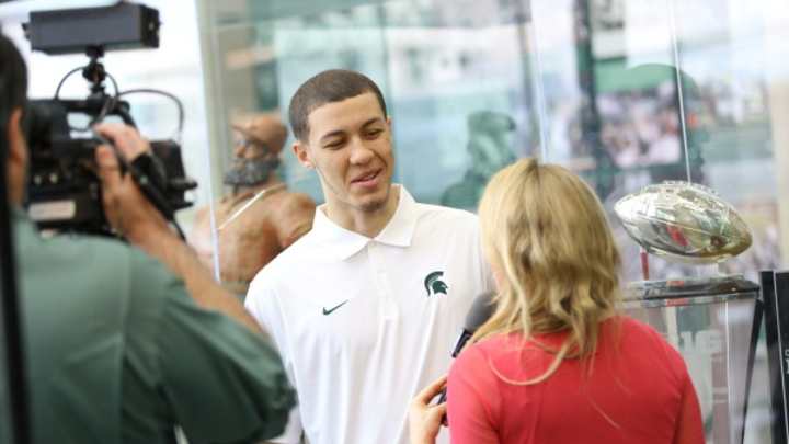 Great News For Spartan Football's True Freshman QB Messiah DeWeaver as He Wins a MAJOR Award!