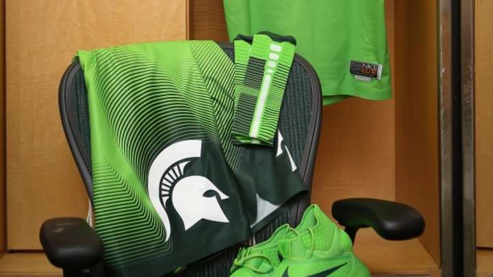 Nike Influence on Spartan Uniforms Has â€œJumped the Sharkâ€ with Hideous Fluorescent Green