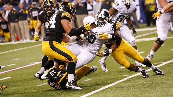 Michigan State’s Elijah Collins on Walker Award Watch List Michigan State’s Elijah Collins on Walker Award Watch List