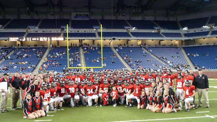 Division 2 - Red Arrows Pierce Vikings' Armor 27-6