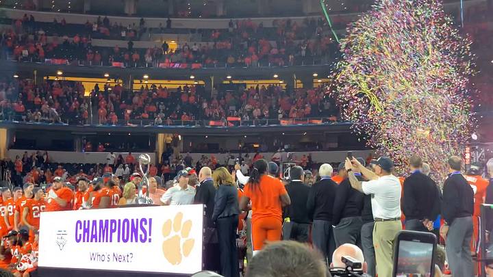 TBT: Watch Clemson celebrate their win over Notre Dame in the Cotton Bowl TBT: Watch Clemson celebrate their win over Notre Dame in the Cotton Bowl