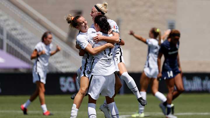 NWSL Challenge Cup Blown Wide Open After Thorns Stun Top-Seeded Courage