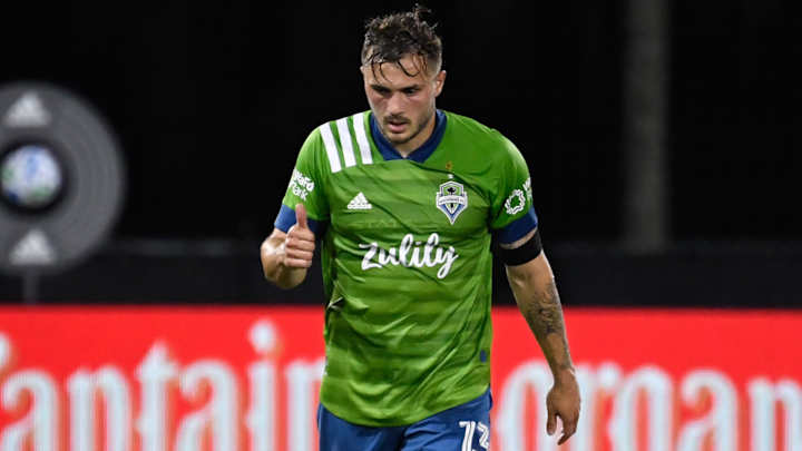 Morris, Lodeiro Help Sounders Beat Vancouver, Clinch Spot in Knockout Round