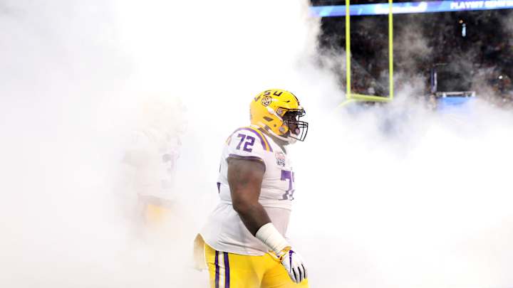 LSU Football Defensive Tackle Tyler Shelvin Named to Outland Trophy Watch List