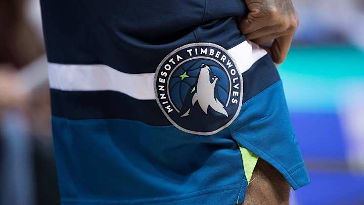 Report: Former Grizzlies Minority Owner in Talks to Buy Timberwolves