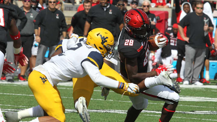 OFFICIAL: Kenny Robinson Signs Rookie Contract with Panthers