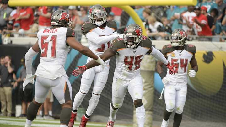 Lavonte David, Devin White Put Bucs Among NFL's Best in LB Rankings
