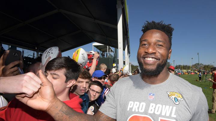 Jaguars' Yannick Ngakoue Donating Chromebooks to Aid Remote Learning in Maryland Jaguars' Yannick Ngakoue Donating Chromebooks to Aid Remote Learning in Maryland