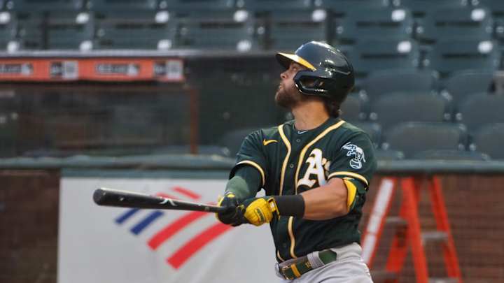 Pinder Gets Bad Call on Would-Be Homer, but he and Allen Enjoy Their Oracle Night