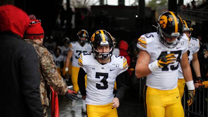 Duncan On Groza Award Watch List After Being A Finalist Last Season Duncan On Groza Award Watch List After Being A Finalist Last Season