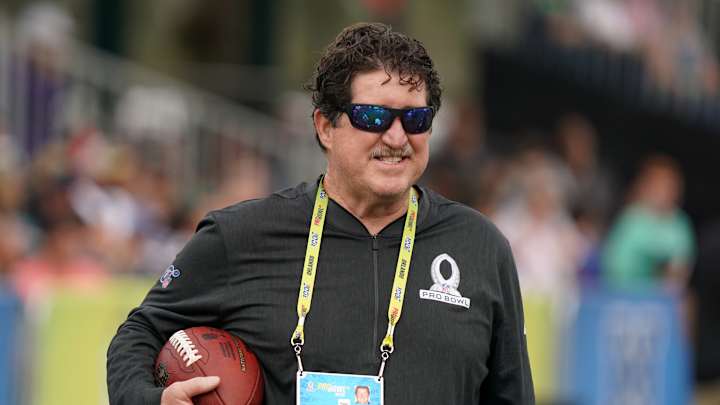 Long-Time Seahawks Assistant Line Coach Pat Ruel Announces Retirement