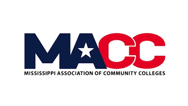 Mississippi junior colleges planning to play football after all