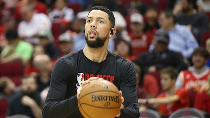 Report: Austin Rivers Leaves NBA Bubble Due to 'Urgent Family Matter'