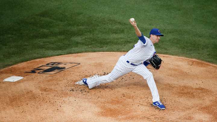 Cubs' Hendricks Tosses 3-Hit Shutout in 3-0 Cubs Opening Day Win