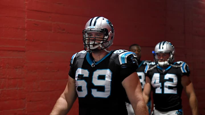 53 Men: OL Tyler Larsen Player Profile