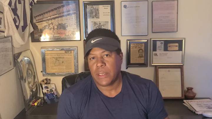 Receiver Became the UW's 'Rudy,' Beating Long Odds to Get on the Field in 1984 Receiver Became the UW's 'Rudy,' Beating Long Odds to Get on the Field in 1984