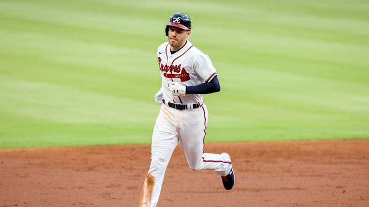Freeman gets hot as Braves win 7-4