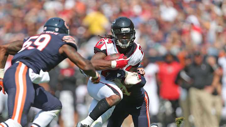 Why Bears Have No Interest in Signing Devonta Freeman