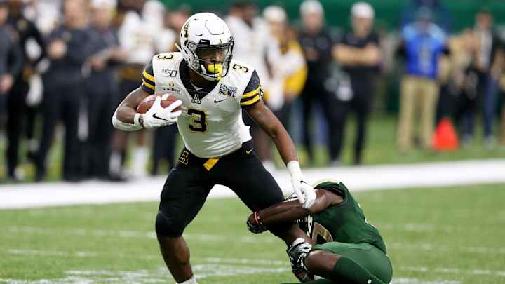 Tannehill Sees Valuable Role for Rookie Running Back Tannehill Sees Valuable Role for Rookie Running Back