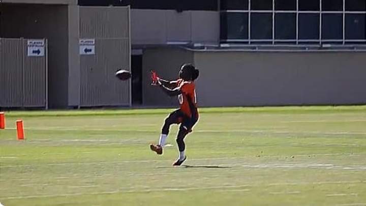 WATCH: WR Jerry Jeudy Catches Passes in Broncos Jersey, Reveals 2020 Goals WATCH: WR Jerry Jeudy Catches Passes in Broncos Jersey, Reveals 2020 Goals
