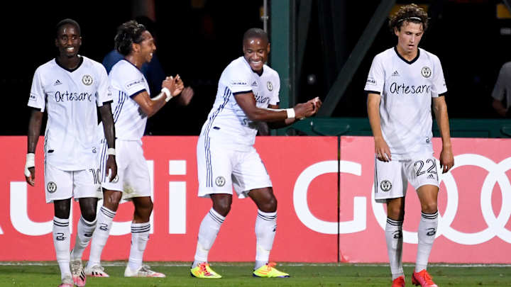 Union Race Out to Big Lead, Oust Sporting KC for Place in MLS Semifinals