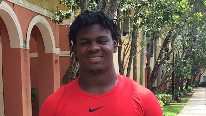 2022 Defensive End Richard Thomas Starting to See Recruitment Get Hot, Talks Offer From LSU Football